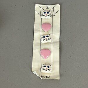 5 Cat and Heart Shaped Button Covers Vintage by Bee Hive Austin Texas